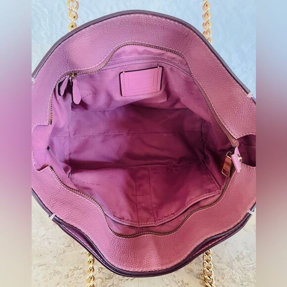 COACH Mauve pebble leather turn lock chain tote 27, shoulder bag - Picture 7 of 8
